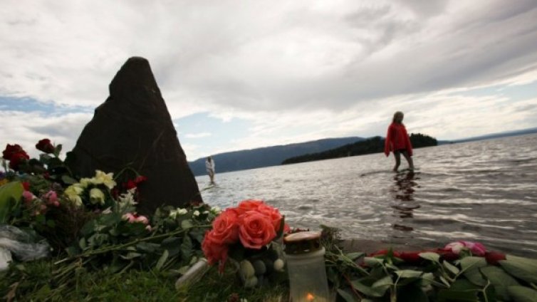 Норвежкият кралски дворец е бил сред мишените на Брайвик