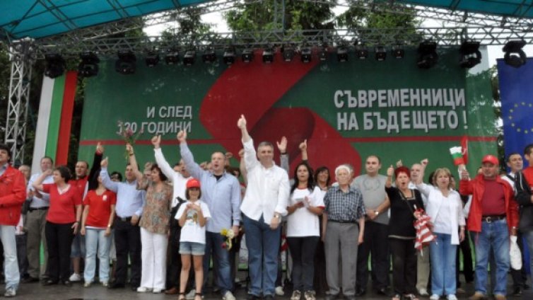 Станишев към правителството: Ало, световната криза приключи