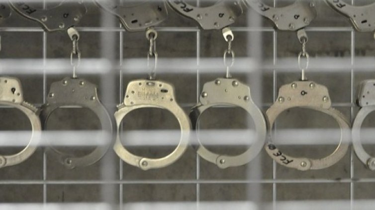 Закопчаха рецидивист след поредния грабеж