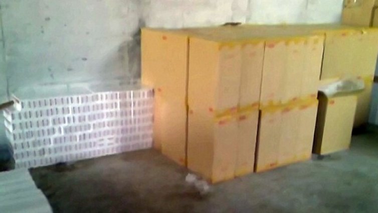 Нелегален склад кътал цигари за 1 010 000 лв.