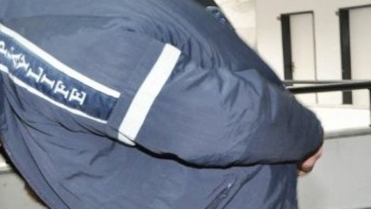 Мошеник натрупал 50 бона за "лечение" на сираци