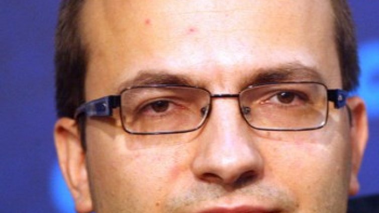 ГЕРБ подражава на Живков, отчетоха сините