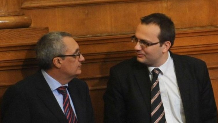 Гъста синя мъгла. СДС на вот за президент без ДСБ