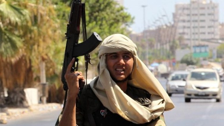 Опозицията готви щурм на последните бастиони на Кадафи