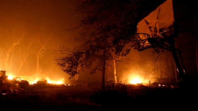 Чудовищни пожари бушуват в Тексас