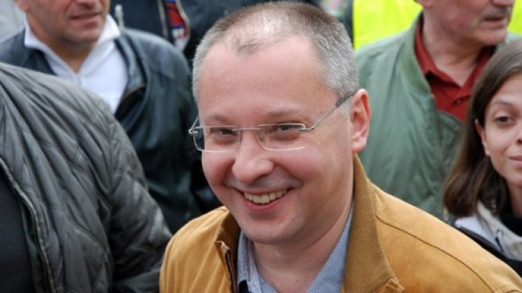 Станишев видя Калфин на балотаж с Плевнелиев