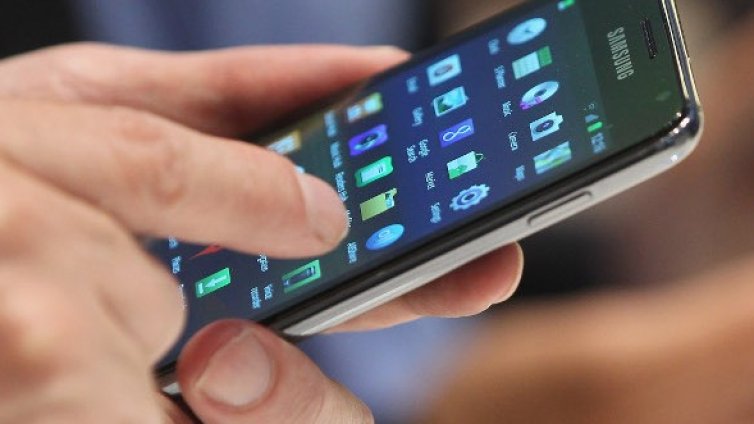 Samsung спира телефоните с Windows Phone от 2012