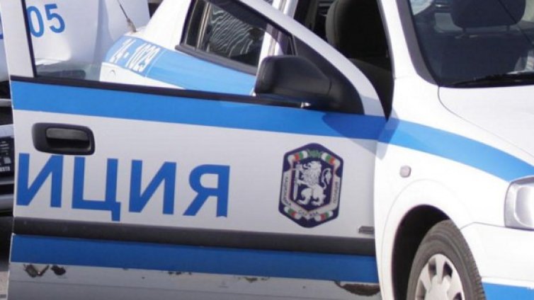 29-годишен шофьор се блъсна в дърво и загина в Плевенско