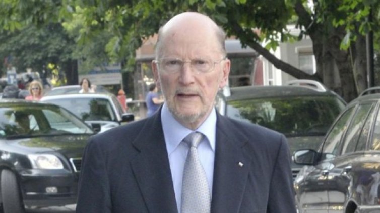 Не подценявайте интелекта на българина, зове Царя