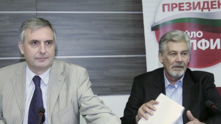 Прибраха Рашков, за да го пазят, възмути се Калфин