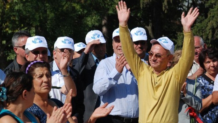 Дайте ми прошка, викна Доган на митинг в Разградско