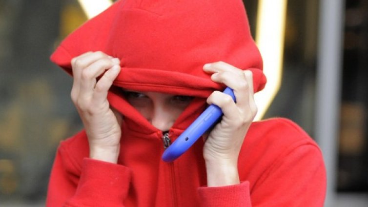 Повече от година непълнолетни изнудвали съученик за пари 