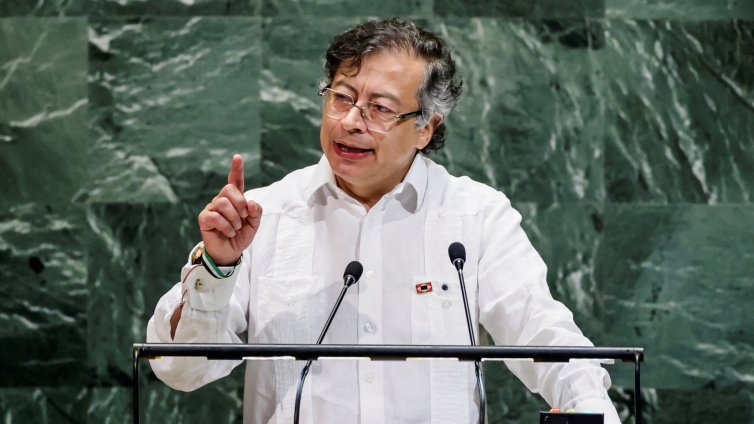 Президентът на Колумбия поиска "наказателно преследване" срещу Тръмп