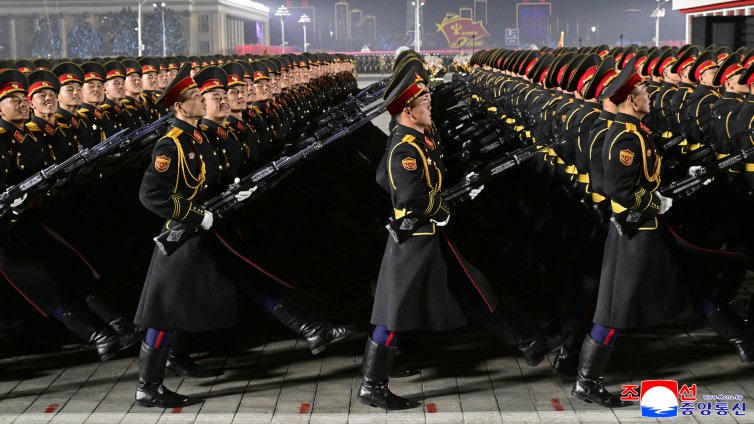 Киев: В Западна Русия е започнало разполагането на севернокорейска ракетна част
