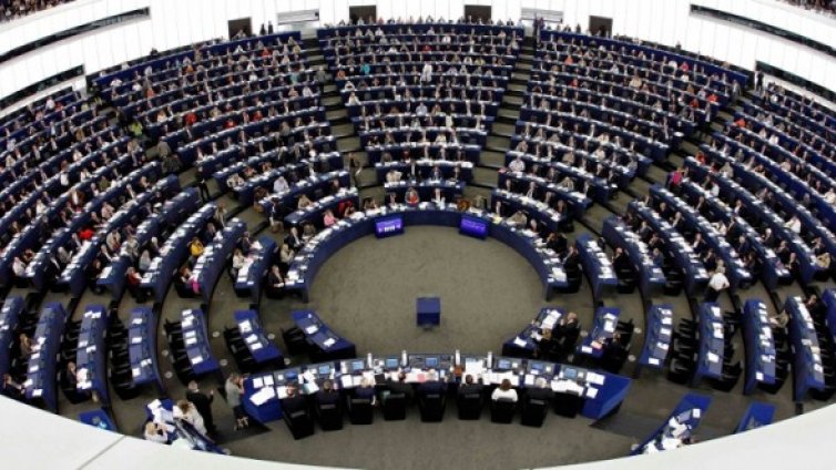 Два часа евродепутати бистриха как да влезем в Шенген