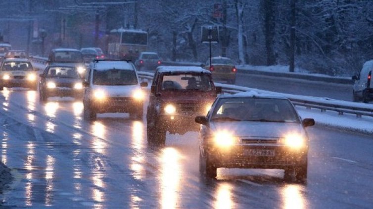 Пътищата са проходими при зимни условия