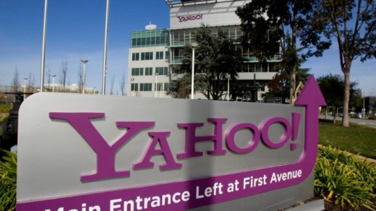 И Google влиза в битката за Yahoo