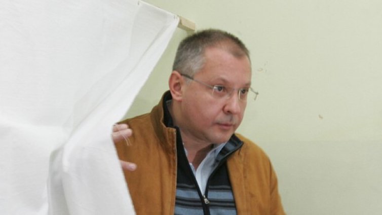 Станишев: Не мога да поздравя ГЕРБ, вотът беше нечестен 