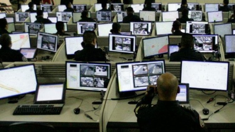 Вълн&#224; от кибератаки залива Острова