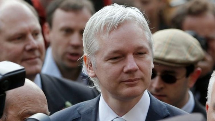 Екстрадират Джулиан Асандж в Швеция
