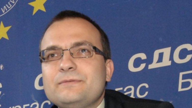 Депутат иска "синя метла" в СДС 
