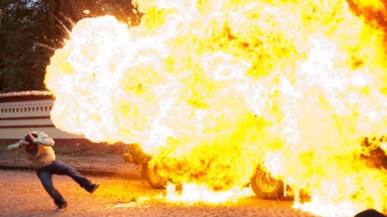 Взривоопасният "Под прикритие" стартира в неделя по БНТ