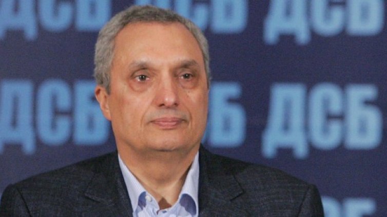 Живковизират пенсионната система, скочиха от ДСБ 