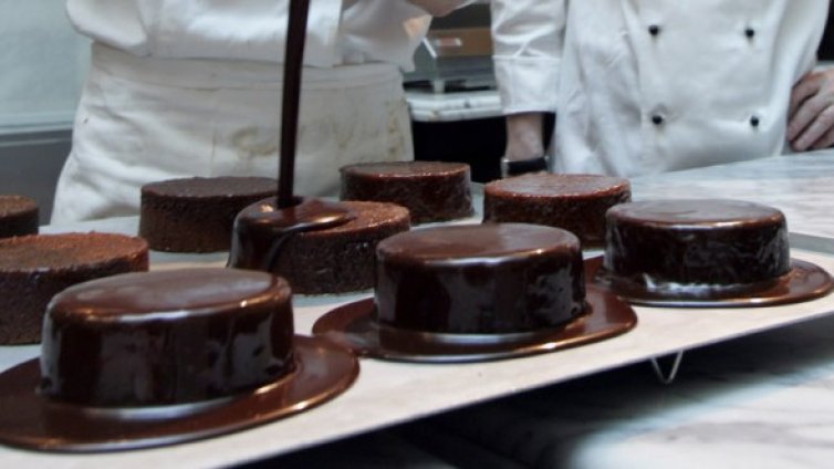 20 минути душевна борба и десертът е при вас