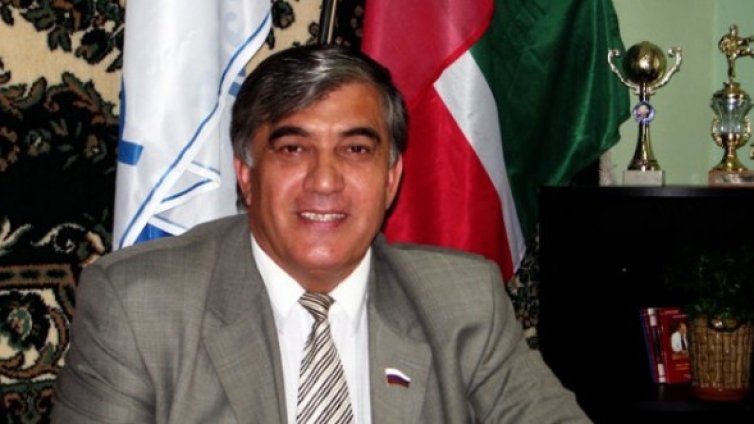 Чеченски поет е зверски убит в Москва