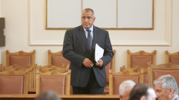 Бойко иска да унищожи "Атака", изцепи се Сидеров 