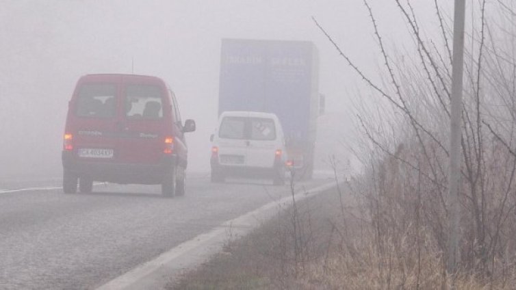 Пътищата в страната са предимно сухи