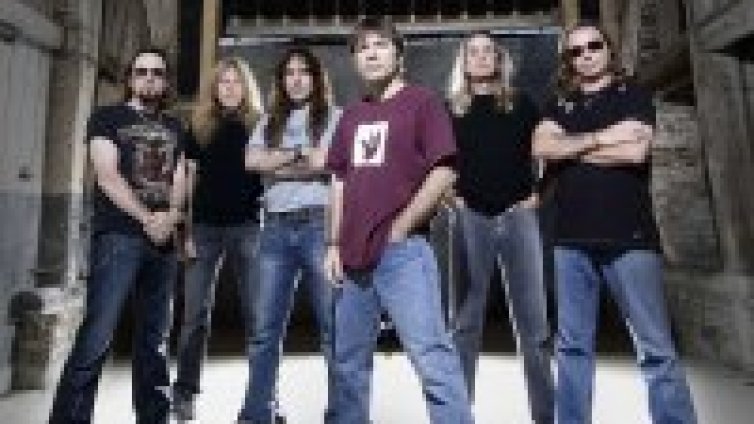 Maiden ще раздават автографи преди концерта си