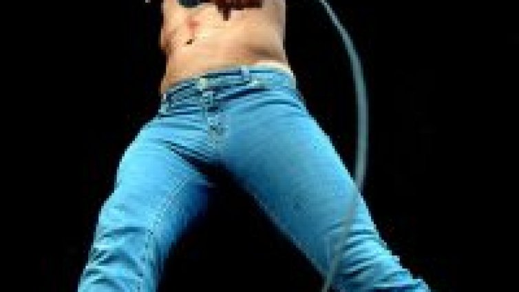 Хобит ще се прави на рок звезда