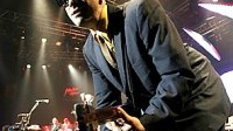 Prodigy и Beastie Boys ни подминаха, но подпалиха съседите