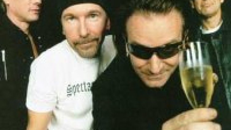 U2 стават строители