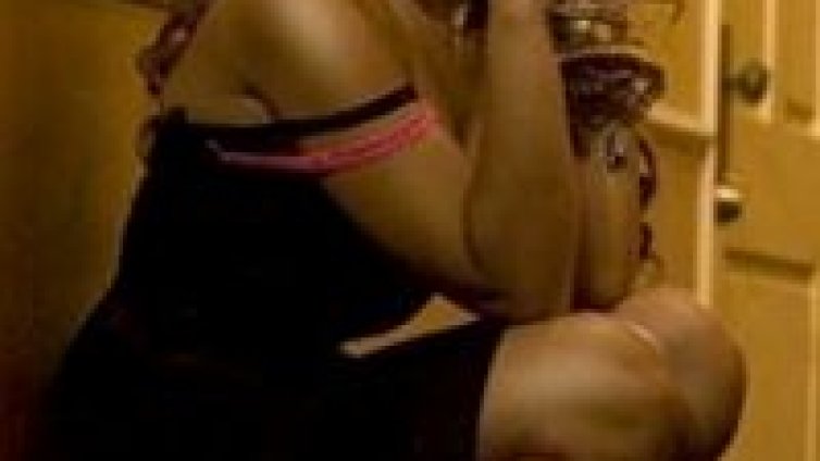 Млада английска риалити сензация чупи рекорди на Острова