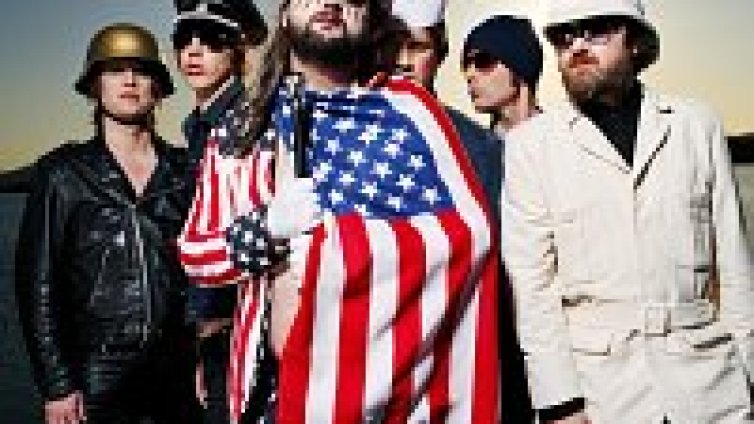 Мъртъв китарист иска свирки от фенки