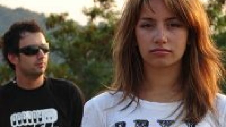 Искаш още нови клипове? Имаш ги!