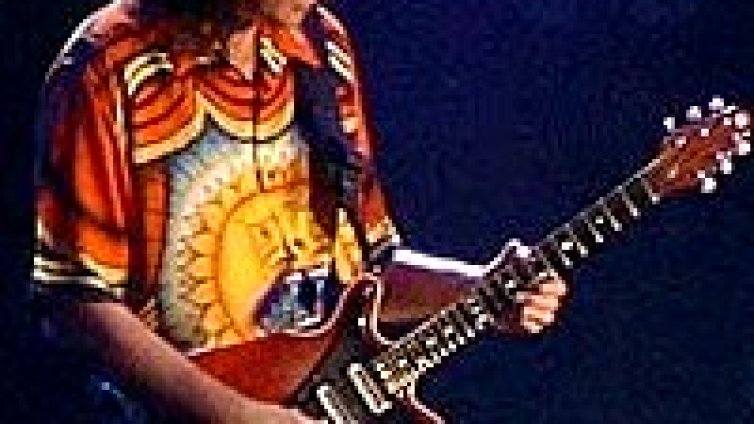 Шоуто на Queen продължава!