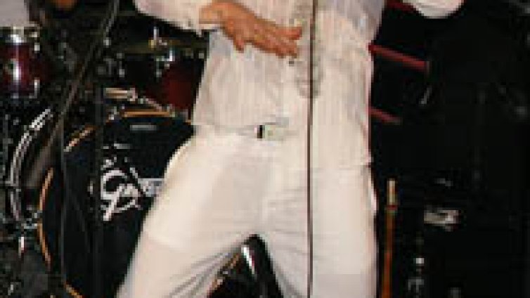 Я-Я събра Ъпсурт и Шамара на една сцена (виж видео)