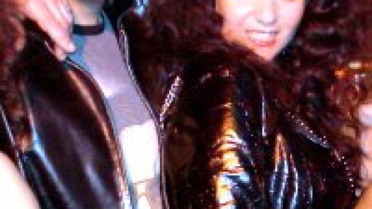 Цецо Елвиса и Даниела Златанова заснеха видео към "Wild cat lady"