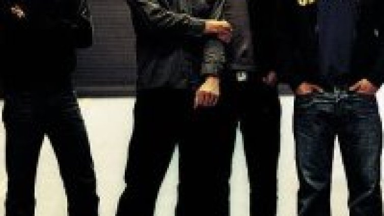 Chris Martin: Kylie Minogue е твърде секси за новия албум на Coldplay