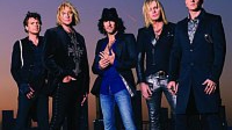Имаме си безплатен транспорт до Def Leppard и Whitesnake