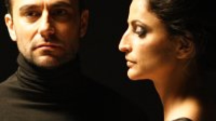 "Абсент" на Нина Николина и Калин Вельов вече е тук!