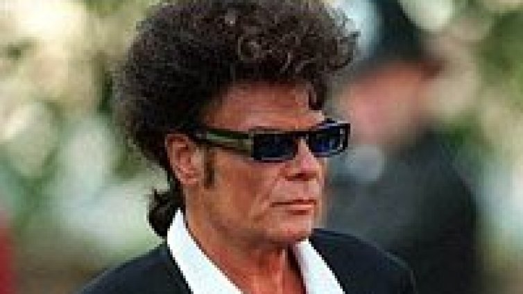 Gary Glitter се измъква от затвора!