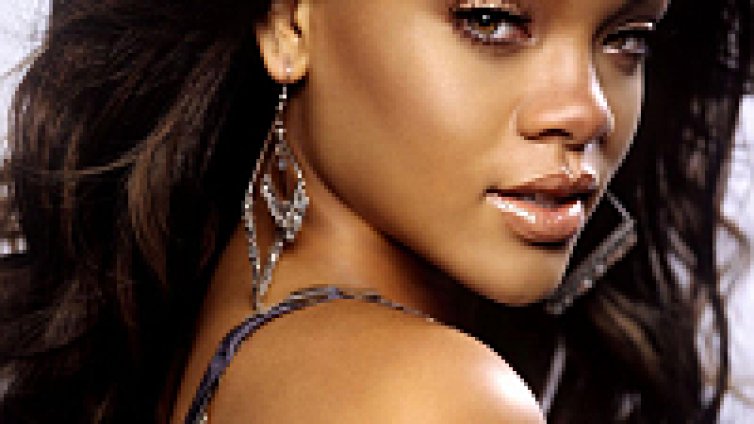 Rihanna е бедна, изхарчи си всичките пари