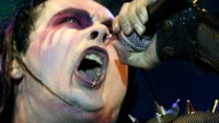 Cradle Of Filth пуснаха безплатно песен от новата тава