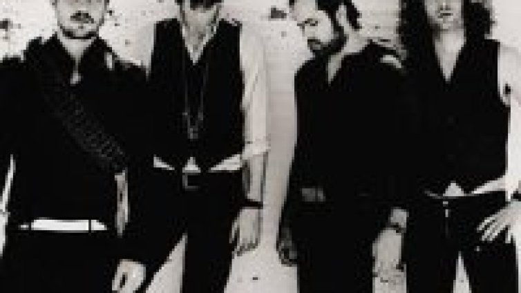 Нов албум от The Killers и коледна песен с Elton John!