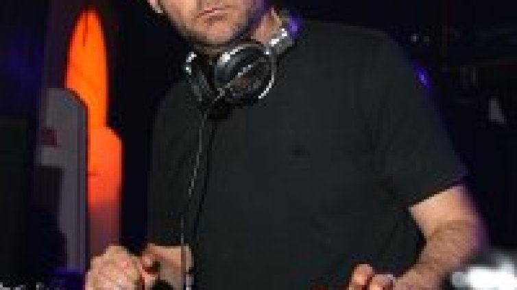 Moby представя: Last Night Remixed