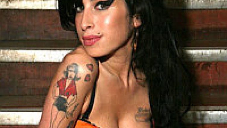Amy Winehouse се развежда?